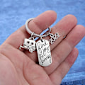 Miniatyrbillede 3 af 5: 2022 Find Joy in The Journey Nøglering Glad Camper RV Trailer DXGHC