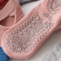 Miniatyrbillede 4 af 7: Yogasokker til kvinder med skridsikker greb og stropper, perfekt til Pilates