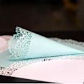 Pikkukuva 2 / 6: 100 kpl Paper Cone -kuviollinen säilytyskulma Konfettikuviolla Valkoinen