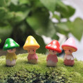Miniatyrbillede 4 af 5: Fe-have Ornamenter til Fe-have, Miniature Svampe Dukke Fe-have Ornament