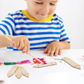 Miniatyrbillede 5 af 6: 20 stk. Tilbage til skole DIY Håndværk Udskæring Træblyant Formet Hængende Pynt Tilbage til skole Håndværk Udskæring med Hamptov