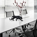 Miniatyrbillede 4 af 5: Sort Panther Skulptur Moderne Leopard Statue Geometrisk Dyr Re