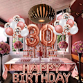 Miniatyrbillede 3 af 7: 30 års fødselsdag pynt, frynseforhæng, Happy Birthday banner