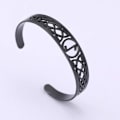 Miniatyrbillede 2 af 6: Norse Viking Armbånd i Rustfrit Stål med 24 Runer Hul Design
