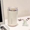Miniatyrbilde 4 av 5: Smart Luksus Rustfritt Maple Kaffekrus med Varm og Kald Dobbel Isolering for Bærbar Bil Gray