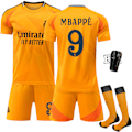 Pikkukuva 1 / 2: 2425 Real Madrid vierasjalkapallopaita oranssi Mbappe puku+sukka+suojavarusteet 20(110-120cm)