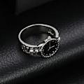 Miniatyrbillede 4 af 4: Watch Shape Rhinestone Alloy Pointer Rund Urskive Par Finger Ring til Cocktail Party Silver US 8