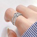 Miniatyrbilde 4 av 4: Kvinner Ring vridd bowknot form Rhinestone innlagt legering uthult fingerring til jubileum US 7