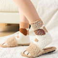 Miniatyrbillede 1 af 5: Kvinder Warm Funny Fluffy Cat Paw Soft Bed Slipper Socks Yellow Dot