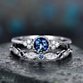 Miniatyrbillede 2 af 5: 2 stk/sæt Udsøgt glat overflade Bryllupsringe Legering Simple Cubic Zirconia Dameringe Charmsmykker Green US 11