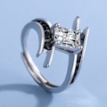 Miniatyrbild 4 av 5: Inlagd svart strass dekorativ damring Fint utförande Fyrkantig Cubic Zirconia Spiral Creative Ring Smycken Tillbehör US 9