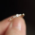 Miniatyrbilde 3 av 4: Ring Rhinestone Innlagt Anti-rust Metal Dame Engasjement Finger Band For Bursdag Golden US 11