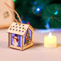 Miniatyrbild 3 av 5: Juldekoration| Julgransprydnader - Mini Glödande Julhushänge med stativ