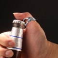 Miniatyrbild 1 av 3: Flasköppnarring Robust konstruktion Antideformering titanstål Utsökt flasköppningsring Festverktyg för hemmet 8