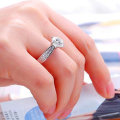 Miniatyrbilde 1 av 3: Damemote Zirkon Innlagt Ring Luksus Sølvbelagt Legering Finger Ring Smykker 5