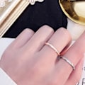 Miniatyrbilde 3 av 5: Menn Kvinner Frosted Titanium Stål Band Finger Ring Bryllup Forslag Smykker Gift Rose Golden US 3