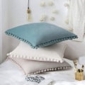 Miniatyrbillede 5 af 5: Pakke med 2 fløjlspudebetræk Pompom dekorative pudebetræk Solid blødt pudebetræk med poms Firkantet til sofa Sofa Soveværelse Bil 18x18inch Da 20 x20 Grey With Pink Hue