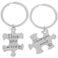 Pikkukuva 1 / 4: Pari Avaimenperät Hopea I Love You More Letters Luova metalliseos palapeli Avaimenperät Avaimenperä ystäville