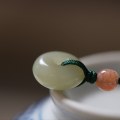 Pikkukuva 3 / 3: Lotus turvasolki riipus luonnollinen Hetian jade yksinkertainen