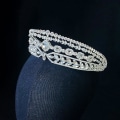 Miniatyrbild 3 av 4: Glänsande brudkrona huvudbonader Lyxlegering Inlagda strass Retro Elegant pannband för kvinnor