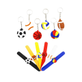 Miniatyrbillede 2 af 4: 12 stk Sports Silikone Armbånd Personlighed Bold Armbånd Håndringe Nøgleringe Nøgleringe Nøgleringe