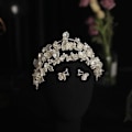 Miniatyrbilde 3 av 5: Krone Hårnålssett Blomsterform Perlepersonlighet Hodeplagg Kvinner Brud Hårpynt Smykkesett