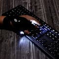 Miniatyrbillede 3 af 4: Par 2 Led Lommelygte Handsker Fiskeskruetrækker Reparation Og Arbejdsgaver Til Håndværkere