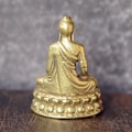 Miniatyrbilde 4 av 5: Bærbar Buddha-figur Fin utførelse Messing Sakyamuni-form Realistisk Buddha-skulptur for hjemmet