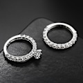 Miniatyrbillede 5 af 5: 1 par Kvinder Ring Fuld Rhinestone Indlagt Ikke-fading Letvægts Symmetrisk Bryllup Circle Til Fødselsdag US 6