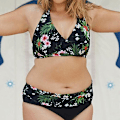 Pikkukuva 2 / 3: Naisten set pehmustetut rintaliivit Push Up uimapuku plus koko Black 4XL