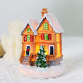 Miniatyrbilde 3 av 3: Lysende og anime julelandsby, ledet miniatyr julelandsbyhus, julelandsbydekorasjon, farget harpiks