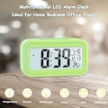 Miniatyrbillede 2 af 8: Opgraderet Digital Vækkeur, 4,3\" LED-Skærm med Temperatur Større Lydstyrke Lysstyring Bærbar Snooze Kalender Lysstyrke med Batteridrevet Green