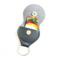 Miniatyrbillede 5 af 5: Læder Plektrum Holder Nøglering Holdbar Materiale Til Elektrisk Akustisk Bas Guitar (2 stk, Sort+Brun)