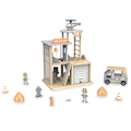 Miniatyrbild 7 av 11: Brandstation i trä med tillbehör, brandkår