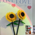 Miniatyrbild 2 av 5: 2 st byggklossar blombukett bygg solros ros kreativ bygg barn vuxen manuell[HK] 2pcs sunflower