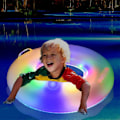 Miniatyrbillede 2 af 5: Oppustelige Pool Flydere, Pool Flydere Voksen, Pool Flydere Børn med Farverige LED Lys, LED Pool Flydere Sommer Vand [HK] S for Kids