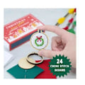 Miniatyrbilde 5 av 5: Julekrysssting Adventskalender, Julekalender Broderikit 2024 Ny rød