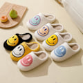 Miniatyrbilde 4 av 5: Retro Smile Face Tøfler, Happy Face Tøfler for Kvinner, Myke Plysj Komfortable Preppy Dame Tøfler, Smile Cushion Slides, Fluffy Hjemmesko [HK] 37 and 38 feet