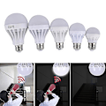Miniatyrbillede 3 af 5: 220/110v 3w 5w 7w 12w Lyd-/stemmesensor Led Pære Pir Bevægelsesinduktionslys[HK] 12W