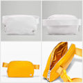 Miniatyrbilde 3 av 3: Lululemon Everywhere Belt Bag Fanny Pack for Kvinner og Menn [HK] Off White