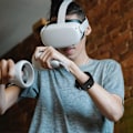 Pikkukuva 5 / 5: VR-seurantavyön pidike Vive VR-seurantalaitteelle, vyö ja käsiremmit 2 kpl [HK] black
