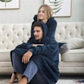 Miniatyrbillede 2 af 5: Stor hættetrøje-tæppe sweater dobbeltsidet fleece bærbar tæppe par mænd kvinder hjem Grey