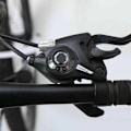 Miniatyrbillede 3 af 5: Cykelderailleur, 3 x 7 gear til MTB, med bremsekabel og hastighedsindikator.