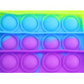 Pikkukuva 3 / 3: Pop It -räpyttelylelut, Push Pop -kuplapeli