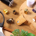 Miniatyrbild 5 av 11: SömnadsTumme Metall Tumme Ringar Justerbara Metall Finger Skydd Ringar Läder Mynt Finger Skydd, Sömnad Finger Skydd 0.06 C