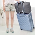 Miniatyrbillede 2 af 5: Easyjet Airlines Kabinetaske 45x36x20 Undersæde Foldbar Rejsetaske Duffel Tote Håndbagage Overnatning til Kvinder og Mænd 25L