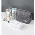 Pikkukuva 4 / 5: Toilettas / Resväska - Matt Grå