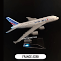 Miniatyrbild 5 av 5: 1:400 Skala Metallflygplan Replika Dhl Boeing 757 Flygplan Diecast Modellflygplan Hemmakontor Miniatyrleksaker För Barn - Perfekt 97.KLM B747