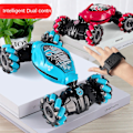 Pikkukuva 3 / 5: Eleohjeinen ohjausauton temppuauton, kauko-ohjattavan auton sähkökäyttöinen RC-autolelu, ohjauspaneelin kauko-ohjauskone, Buggy Hobby Rac gray