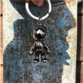 Miniatyrbillede 4 af 5: Astronaut nøglering (sort) Cool Astronaut nøglering Robot nøgle